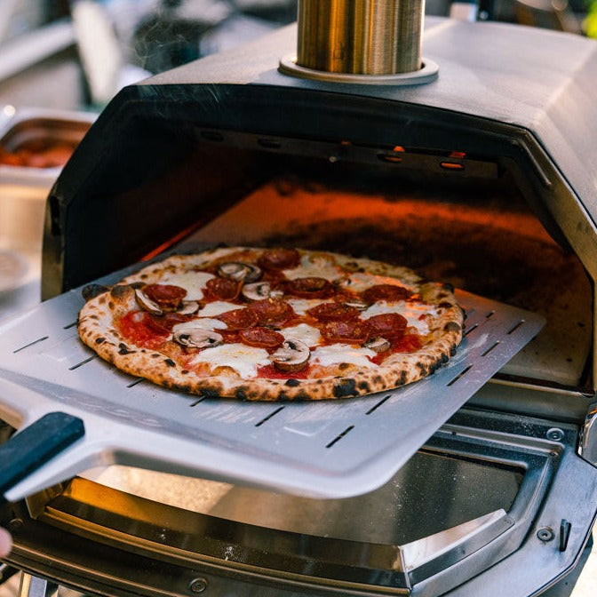 Ooni Karu 16 Multi-Fuel Pizza Oven - 8