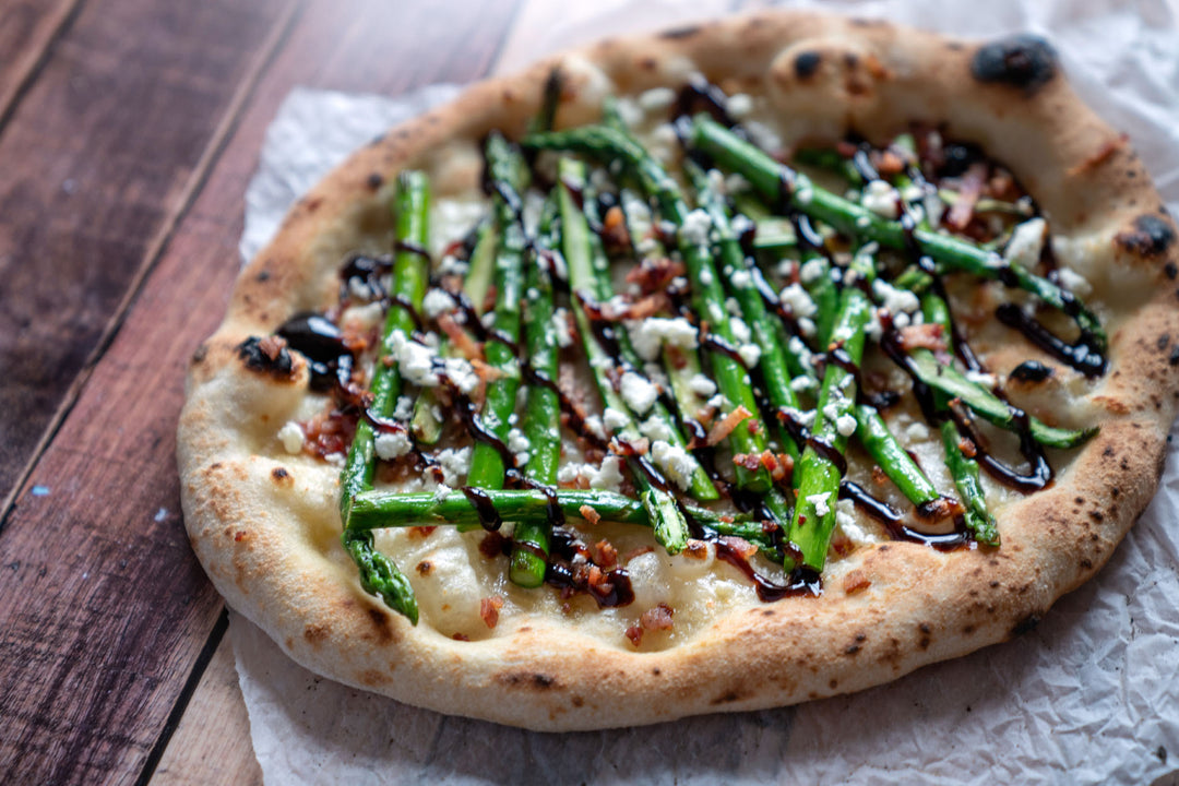 https://ooni.com/cdn/shop/articles/Copy_of_asparaguspizza5.jpg?v=1593175900&width=1080