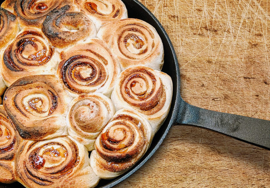 Cinnamon Rolls in a Cast Iron Baking/Frying/Pizza Pan – Crucible