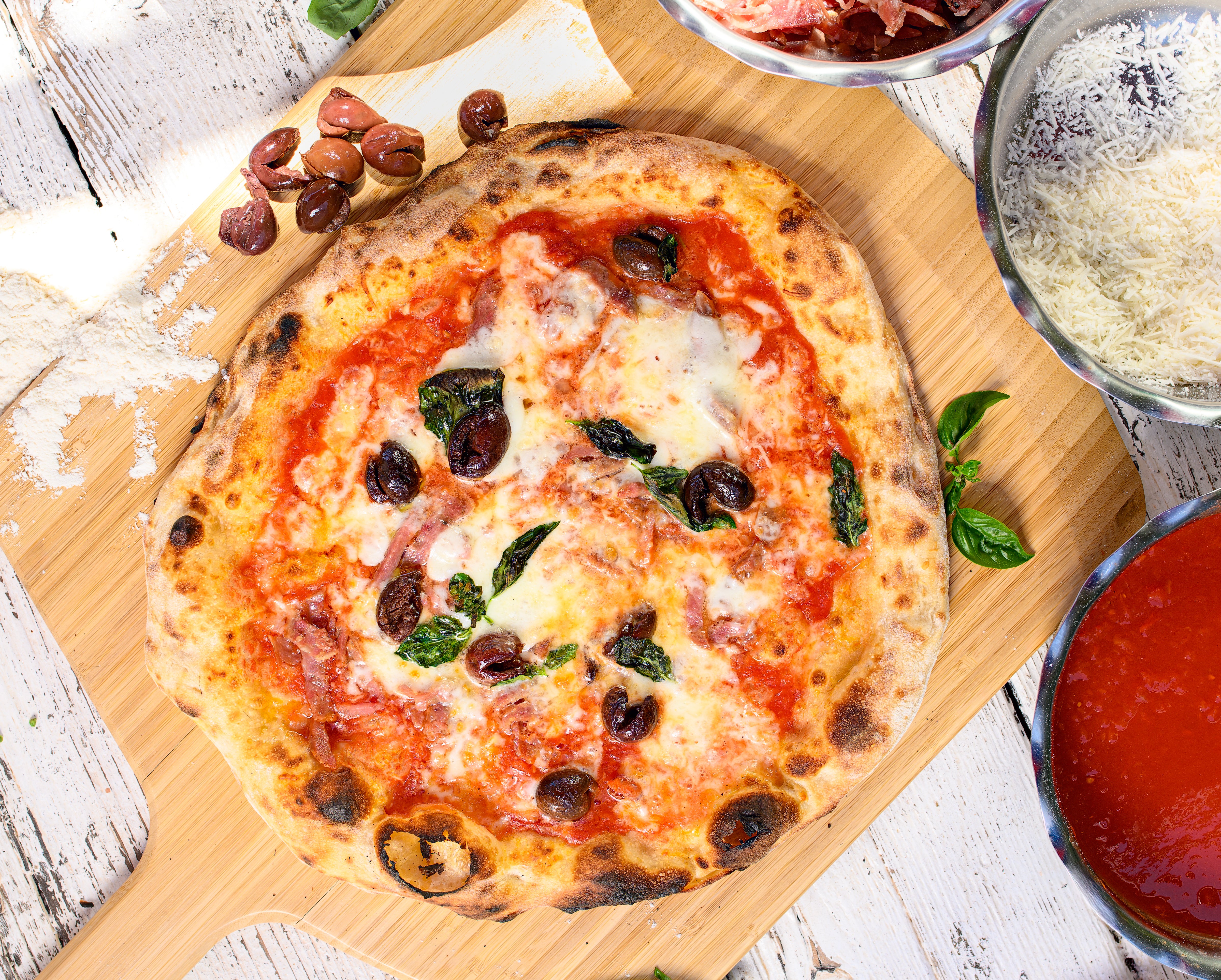 Attilio Bachetti's Diavola Pizza (Devil's Pizza) — Ooni USA